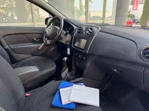 Dacia Logan TÜV AU NEU/KLIMA/PDC/ Prestige / NAVIGATION