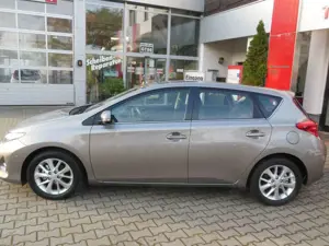 Toyota Auris 1.33 Dual-VVT-i START Edition Bild 2