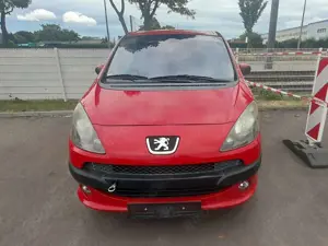 Peugeot 1007 1007 110 2-Tronic Premium Bild 2