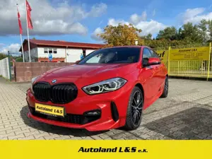 BMW 118 i M-Sport,Pano,Navi,LED,Apple,8-fach,PDC,Alus,Kame