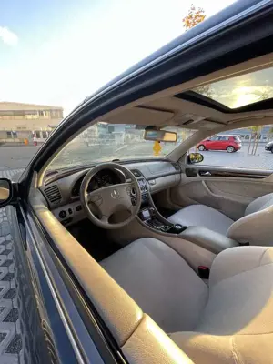 Mercedes-Benz CLK 200 Coupe Kompressor Elegance Bild 2