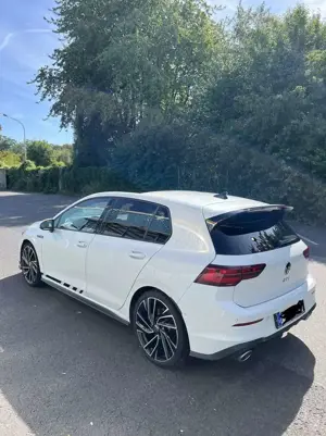 Volkswagen Golf GTI 2.0 TSI OPF DSG Clubsport Bild 2