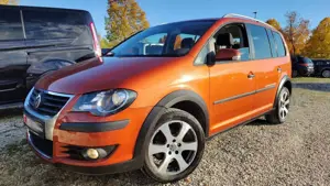 Volkswagen Touran Cross 2.0 TDI 17-Zoll Alufelgen* AHK*