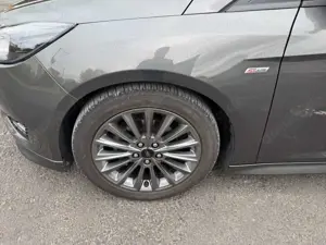 Ford Focus ST-Line Navi RFK PDC Bild 5