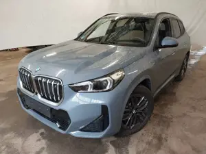 BMW iX1 30 M-SPORT+LEDER+PANO+HUD+LED+HIFI-HK+AHK