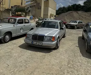 Mercedes-Benz E 230 W124 / 230E / Restauriert / H-Kennzeichen