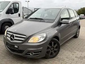 Mercedes-Benz B 180 B 180 2.0 CDI Temp Navi Klima Sitzhzg AHK