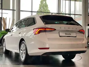 Skoda Octavia 2.0 TDI FirstEdit ViCo Matrix Canton ACC Bild 3