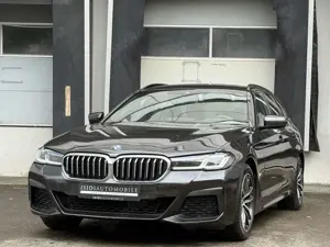 BMW 520 d xDrive M Sport Laser HeadUp Standheiz. AHK