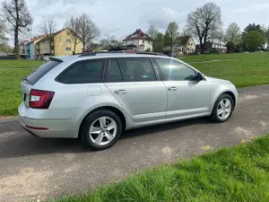 Skoda Octavia Ambition.Climatronic. PDC. DSG. Xenon LED Bild 4