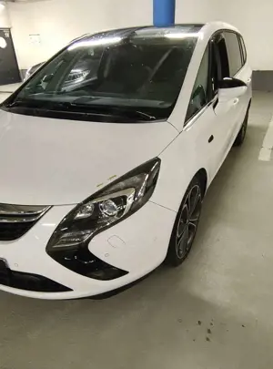 Opel Zafira Tourer Zafira Tourer 2.0 BITurbo CDTI Start/Stop Inoation Bild 2