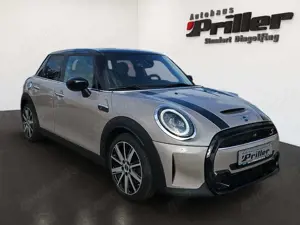 MINI Cooper S Classic Trim 5-türig/NAVI/LED/HUD/DAB/ Bild 2