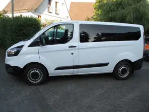 Ford Transit /Tourneo Custom Kombi 320 L1 9Sitzer AHK Bild 5