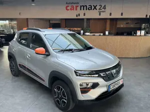 Dacia Spring Comfort Plus Navi SHZ Kamera Service neu