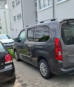 Citroen Berlingo Berlingo XL PureTech 130 EAT8 SHINE