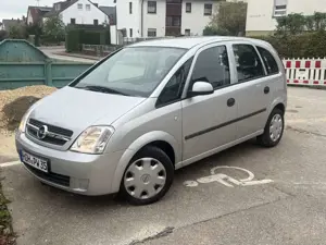 Opel Meriva 1.6 16V (Essentia)