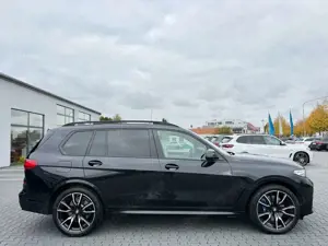BMW X7 *40xd*MSPORT*INDIVIDUAL*3xDvD*360°ACC*HUD*DAB*