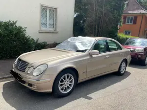 Mercedes-Benz 320