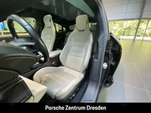 Porsche Taycan 4S*Head-Up*Pano.*Bose*Chrono*Sitzbel*Perf Bild 5