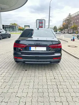 Audi A6 55 TFSI e quattro S tronic sport Bild 2