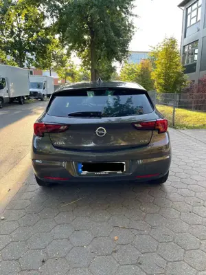 Opel Astra Dynamic Bild 2