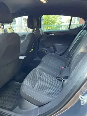 Opel Astra Dynamic Bild 4