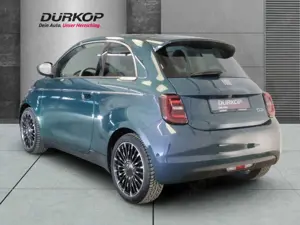 Fiat 500e La Prima Navi Soundsystem JBL Panorama Bild 3