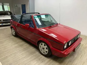 Volkswagen Golf I 1,8 Cabrio Top-Zustand Servo Bild 2