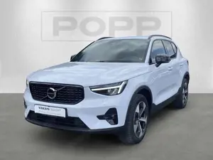 Volvo XC40 B3 FWD Plus Dark 19" ACC FSH HK LED SHZ