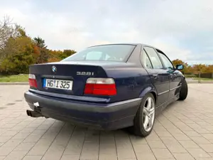 BMW 328 328i
