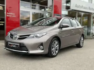 Toyota Auris 1.8 VVT-i Hybrid Automatik Executive