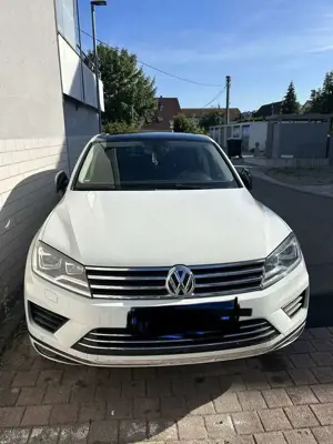 Volkswagen Touareg 3.0 V6 TDI SCR Blue Motion DPF Automatik Exclusive