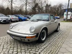 Porsche 911 911 Carrera Targa