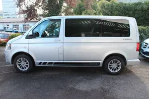 Volkswagen T5 Multivan 2,0TDI/140PS/7Sitz/Temp/AluAllwetter