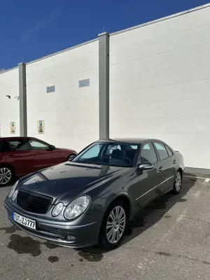 Mercedes-Benz E 200 Kompressor Automatik Avantgarde