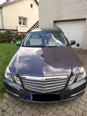 Mercedes-Benz E 200 E 200 CDI DPF BlueEFFICIENCY Automatik