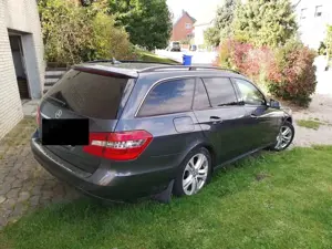 Mercedes-Benz E 200 E 200 CDI DPF BlueEFFICIENCY Automatik Bild 4