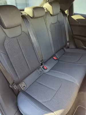 Audi A1 35 TFSI Sportback S tronic s-line Sonos LED Bild 5