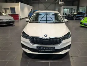 Skoda Fabia 1.0 TSI Active 8-fach Klima Bild 5