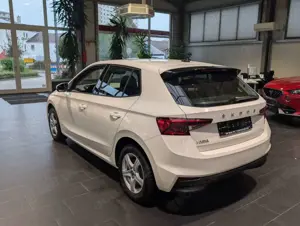 Skoda Fabia 1.0 TSI Active 8-fach Klima Bild 2