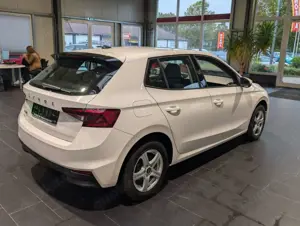 Skoda Fabia 1.0 TSI Active 8-fach Klima Bild 4