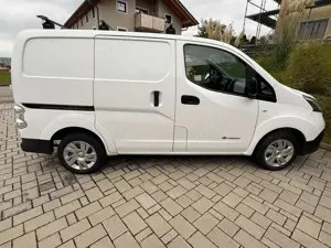 Nissan E-NV200 e-NV200 24 kWh mit Batterie  Kasten 2 Premium Bild 2
