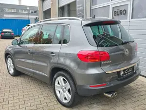 Volkswagen Tiguan Sport  Style BMT/BiXenon/PDC/AHK/EURO6 Bild 5