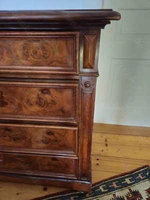 gut erhaltene antike Kommode, Gründerzeit, Nussbaum Bild 5