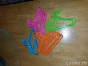 31 Kinderkleiderbügel von IKEA