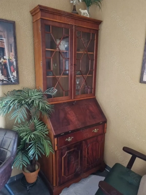 Alter Sekretär in Mahagoni Massivholz 