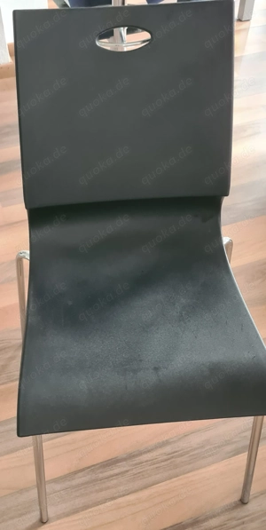 12 stapelbare Seminarstühle   Besucherstühle   Schwarz, stabil & pflegeleicht