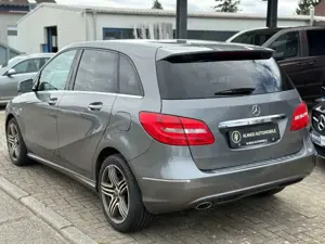 Mercedes-Benz B 180 CDI B -Klasse /Aus 1. Hand /AUTOMATIK Bild 2