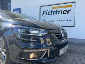 Renault Megane Symphony TCe 130 Head Up Anhängerkupplung Bild 3