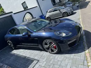 Porsche Panamera GTS PDK